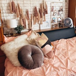 Blush Twin XL Dorm comforter
